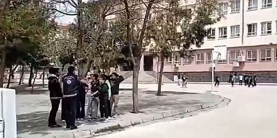 Okullarda güvenliğin artırılmasına yönelik 30 bin güvenlik görevlisi alınacak