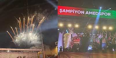 Şampiyon kupasını kaldırdı