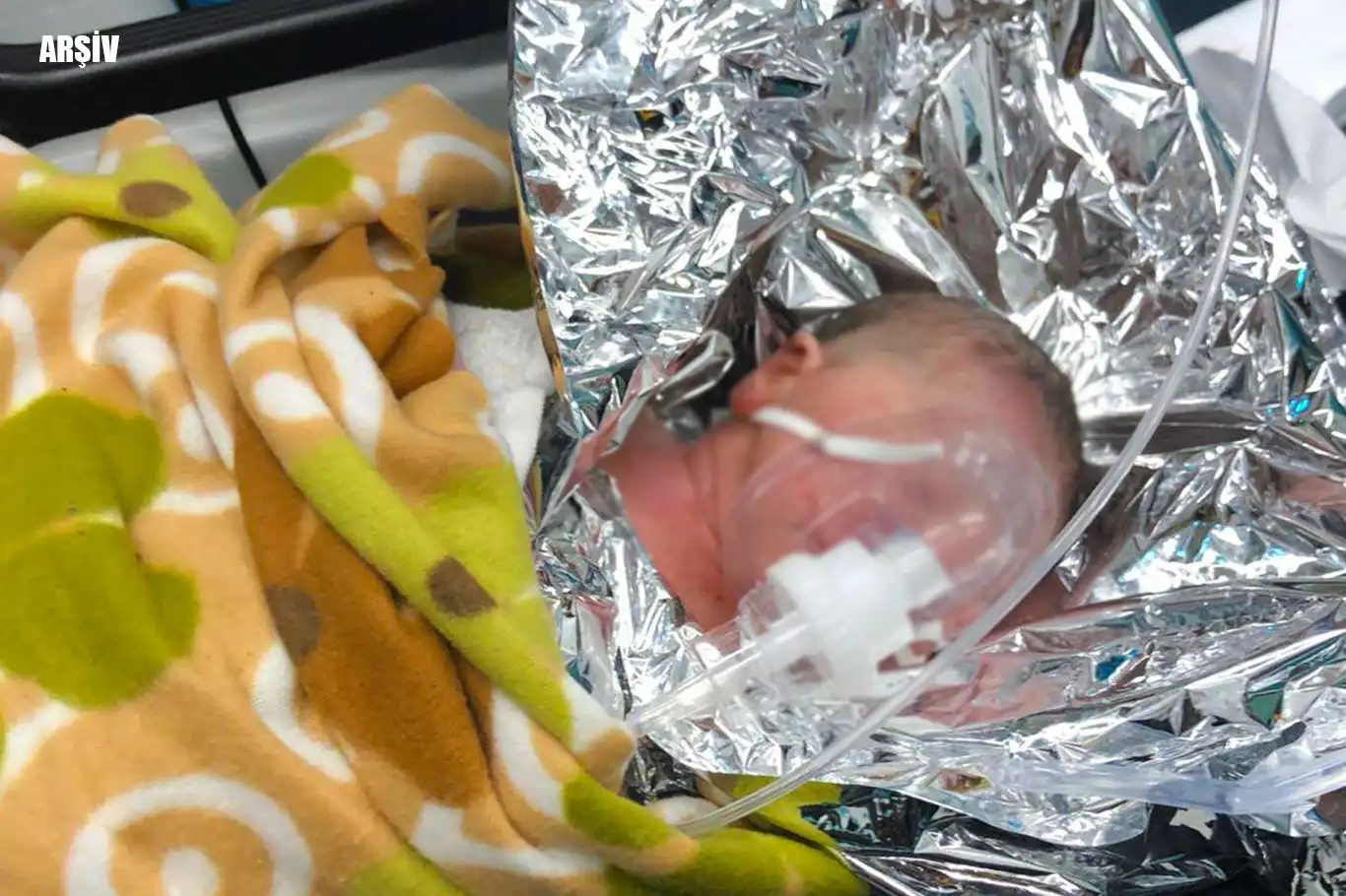 Şanlıurfa'da apartman önünde bebek bulundu