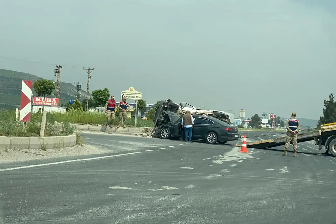 Şanlıurfa'da iki otomobil çarpıştı: 4 yaralı