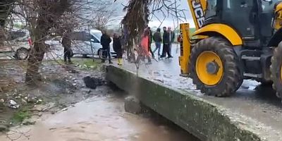 Silvan’da Sağanak Sele Yol Açtı: 4 Köy Etkilendi, Yollar Kapatıldı