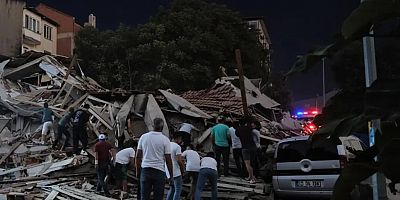 Sındırgı'da deprem sonrası sağanak yağış etkili oluyor