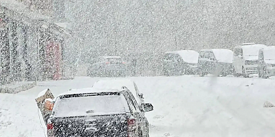 Şırnak’ta yollar buz pistine döndü