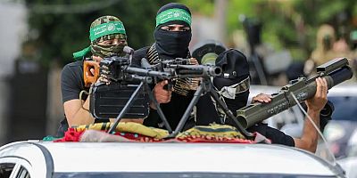 Siyonistlerin desteklediği çetelerin para, silah ve araçları HAMAS'ın eline geçti