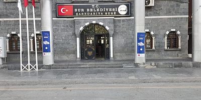 Sur’da Kaldırım İşgaline Müdahale: Belediye Uzlaştı, Seyyar Satıcılar Direndi