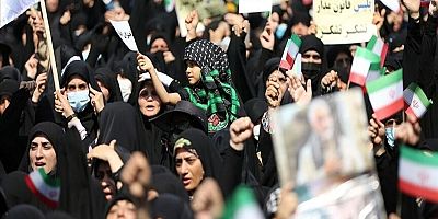 Tahran’da ateşkese karşı protesto