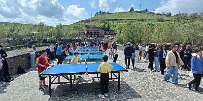 Tarihi Köprüde Spor Şöleni: Diyarbakır’da Renkli Görüntüler