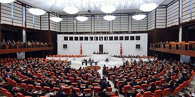 TBMM'de öğrenci affını da içeren kanun teklifinin ilk 13 maddesi kabul edildi