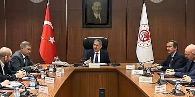 Ticaret Bakanlığı zincir market temsilcileriyle toplantı yaptı