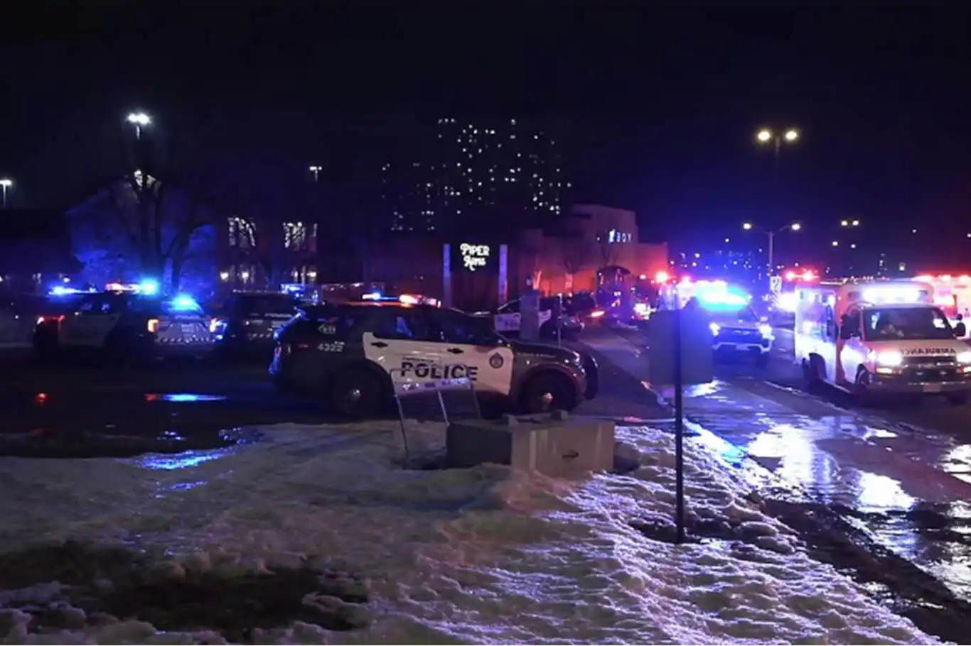 Toronto'da bara silahlı saldırı: 12 yaralı