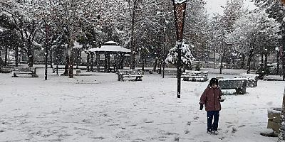 Ülke genelinde yağış, fırtına, buzlanma ve çığ uyarısı