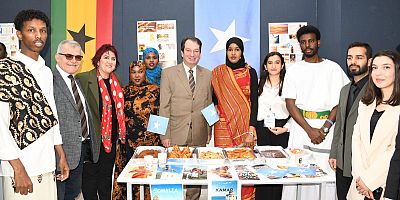 ULUSLARARASI ÖĞRENCİLER DİCLE’DE KÜLTÜREL RENKLERİNİ SERGİLEDİ