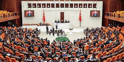 Üniversite öğrencilerine yönelik af düzenlemesi Meclis'ten geçti