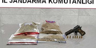 Uyuşturucu ticareti yapan şahıslara baskın düzenlendi