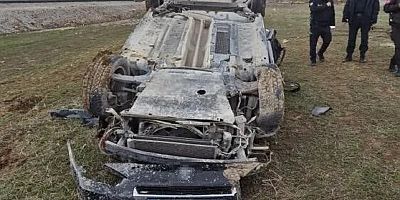 Van’da otomobil takla attı: Bir ölü, 2 yaralı