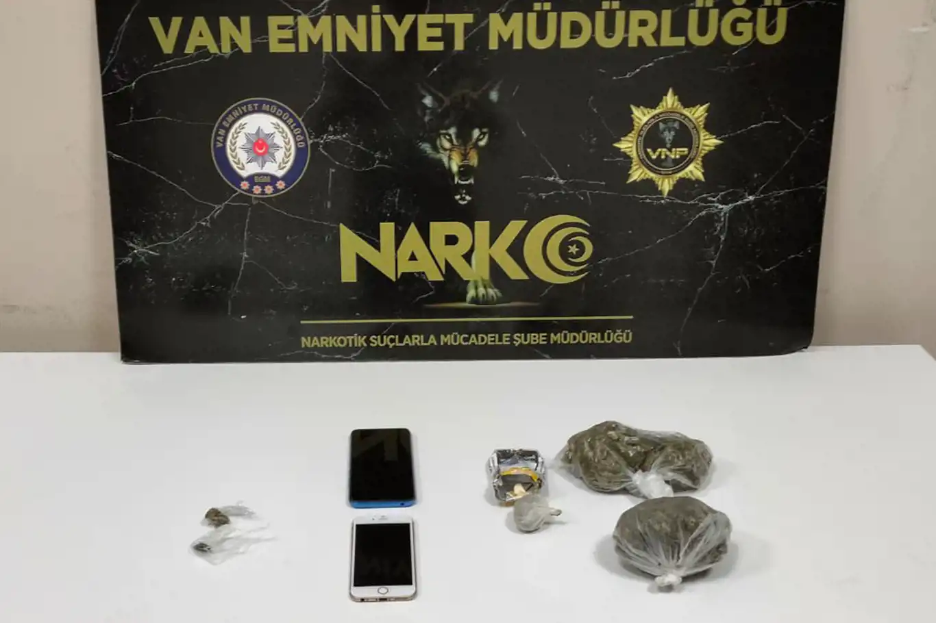 Van'da uyuşturucu operasyonu: 17 gözaltı