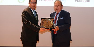 ‘Yapay zekayı doğru kullanırsak kentlerimiz, akıllı, adil, dirençli ve sürdürebilir hale gelecek’