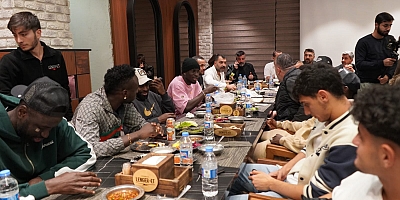 Yönetim Boluspor Maçı Öncesi Futbolcularla Yemekte Buluştular