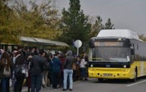 “TOPLU TAŞIMADAKİ SIKINTILAR MAĞDUR EDİYOR”