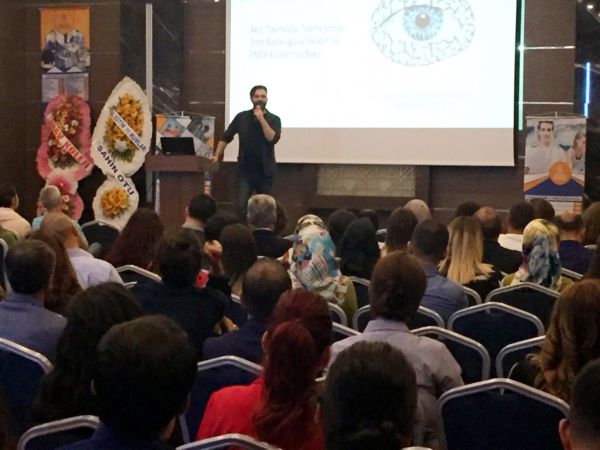 TRAVMA VE EMDR EĞİTİMİ İÇİN  DİYARBAKIR’DA KONFERANS VERİLDİ