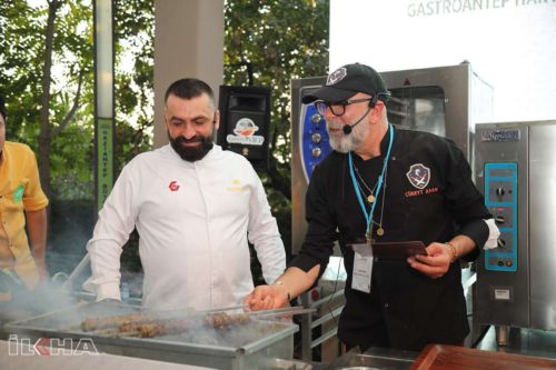 “ULUSLARARASI GASTROANTEP FESTİVALİ” ŞEFLERİN SUNUMLARIYLA SÜRDÜ