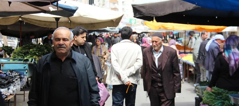 Vatandaşlar: Eskiden dolu poşetle dönerdik şimdi yarım poşet bile zor