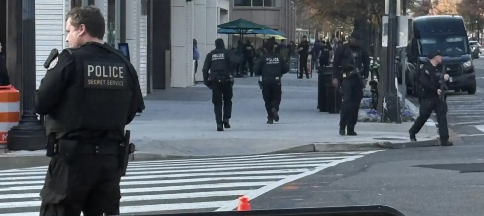 Washington'da vurulan 2 Ulusal Muhafız, hastanede öldü