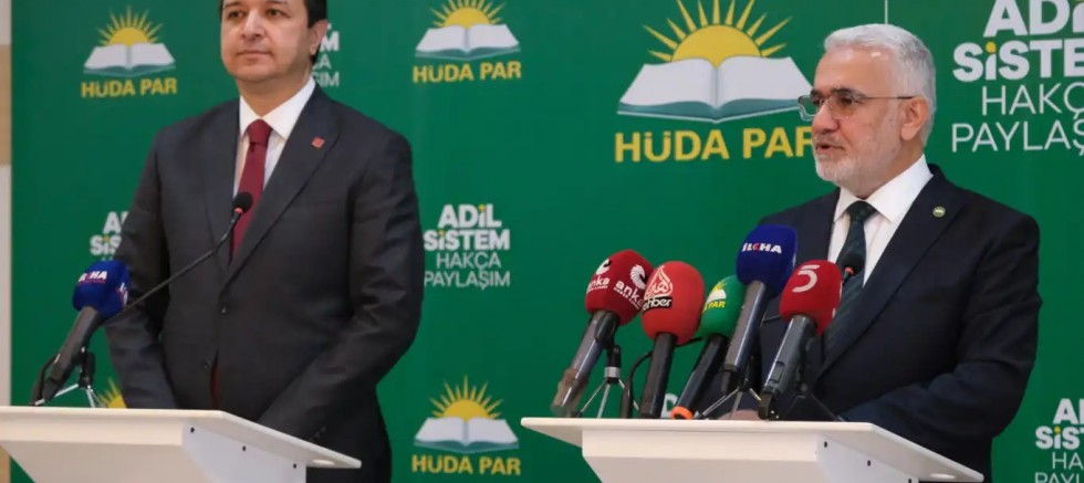 yapicioglu-cifte-vatandas-siyonistlerin-yargilanmasina-yonelik-kanun-teklifimizdeki-oneriler-10-yargi-paketine-ilave-yapilabilir.jpg