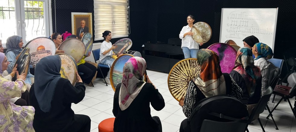 Yekta Sanat Atölyesi’ndeki sanat ve Kürtçe kurslarına yoğun ilgi