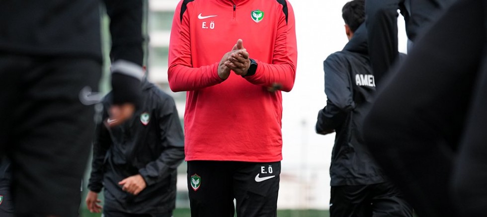 Yeni Hoca Mesut Bakkal İlk Antremanina Çıkacak!