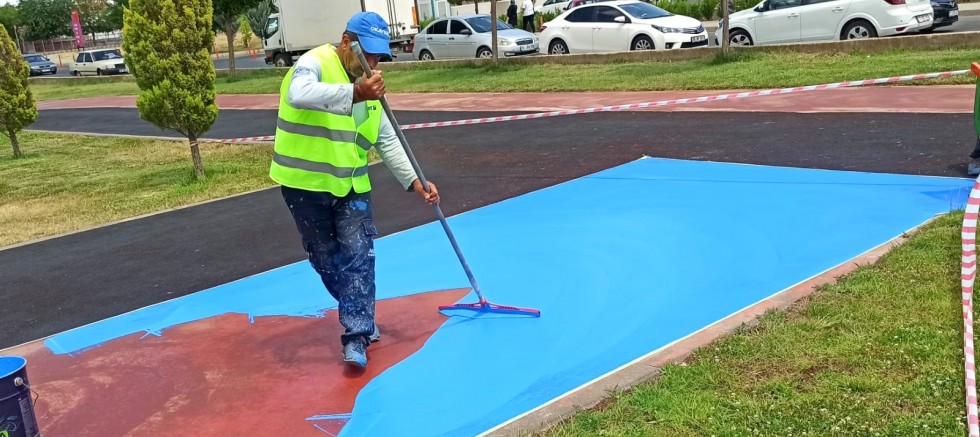 YENİŞEHİR’DE PARK ve BAHÇELER YENİLENİYOR